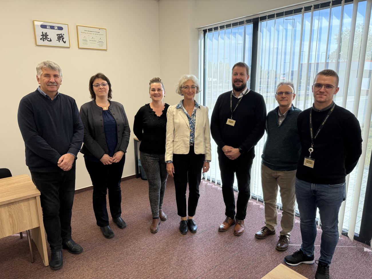 A fotók az INZI Controls Hungary Kft.-nél készültek.