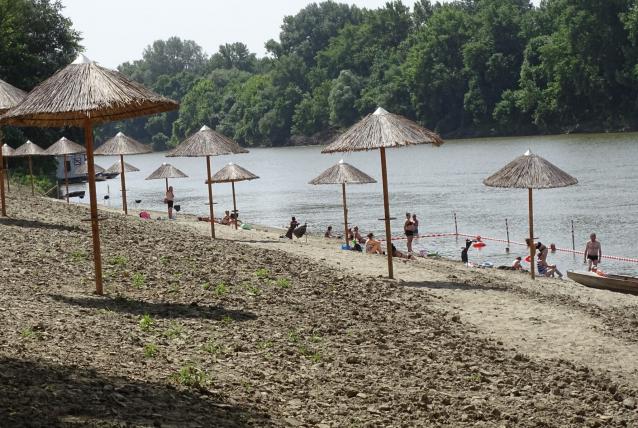 Tizenkettő szabadstrand várja Csongrád-Csanád megyében a fürdőzőket