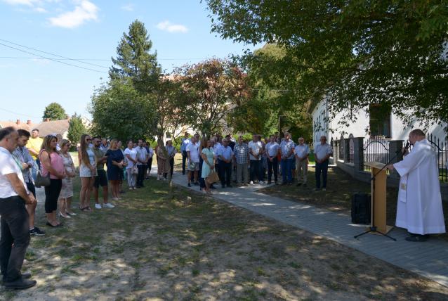 Új járdaszakaszt vehettek birtokba az öreglakiak a település falunapján