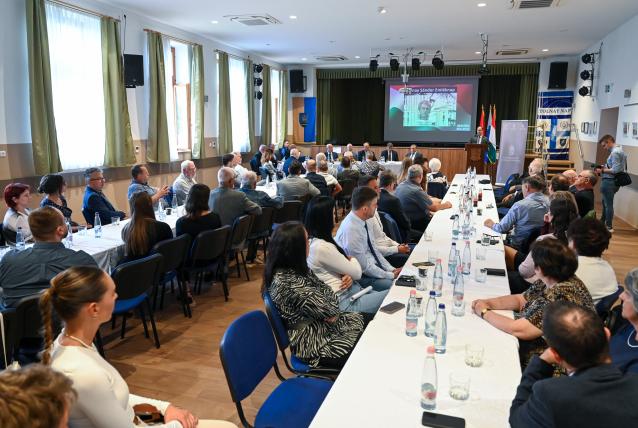 Dr. Tolnay Sándorra emlékeztek Lukácsházán