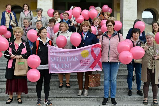 Rózsaszín Október