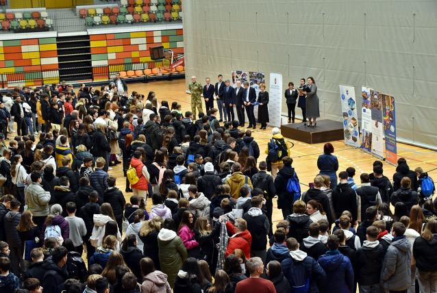 Iránytű az élethez: álomszakmákkal találkozhattak a diákok, a boldog élet reményében