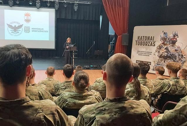 A kadétképzés lehetőségeiről tartottak tájékoztatót