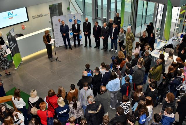 A fiatalok útkeresését segíti a Kormányhivatal pályaválasztási kiállítása