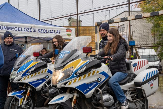 Versenyek és szakmabemutatók több száz diáknak