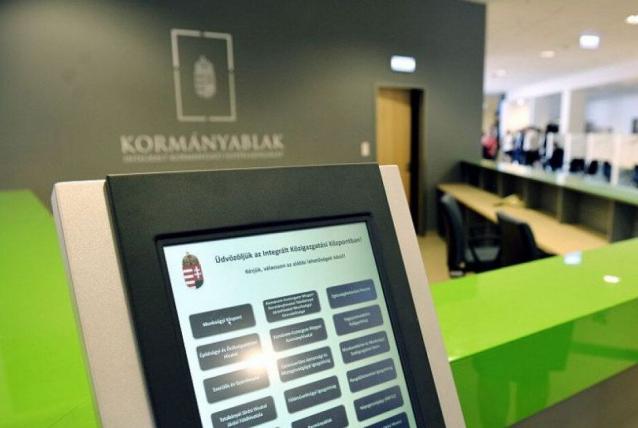 December 1-jétől változik a baranyai kormányablakok nyitvatartási ideje