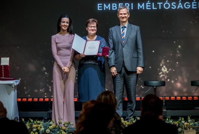 Magas szintű elismerésben részesült munkatársunk