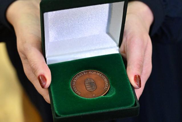 Kormányhivatali emlékérmet vehettek át a kiemelkedő munkát végző kormánytisztviselők