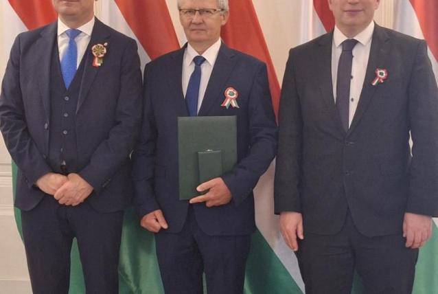 Elismeréseket kaptak munkatársaink