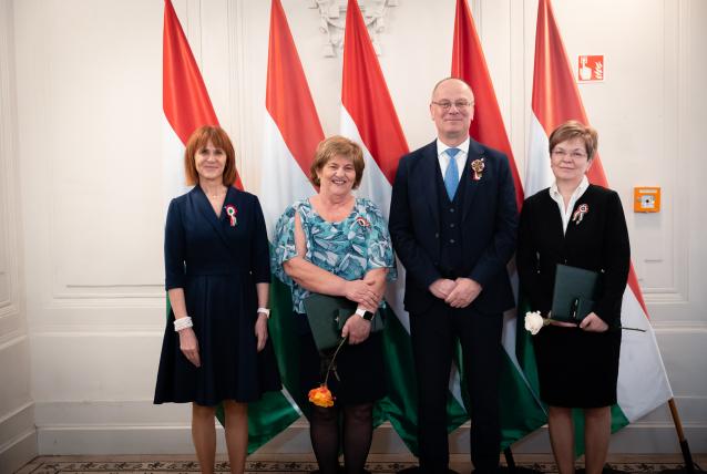 Magasrangú állami kitüntetésben részesültek a kormányhivatal munkatársai