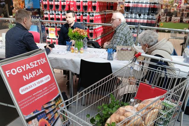 A kormányhivatal a vásárlás helyszínén segített fogyasztóvédelmi kérdésekben