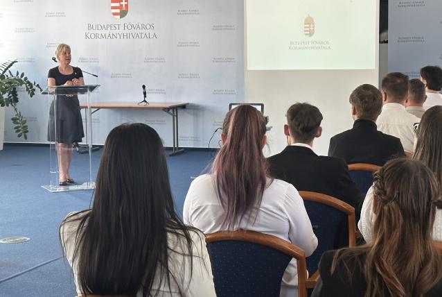 Letették hivatali esküjüket az új kollégák