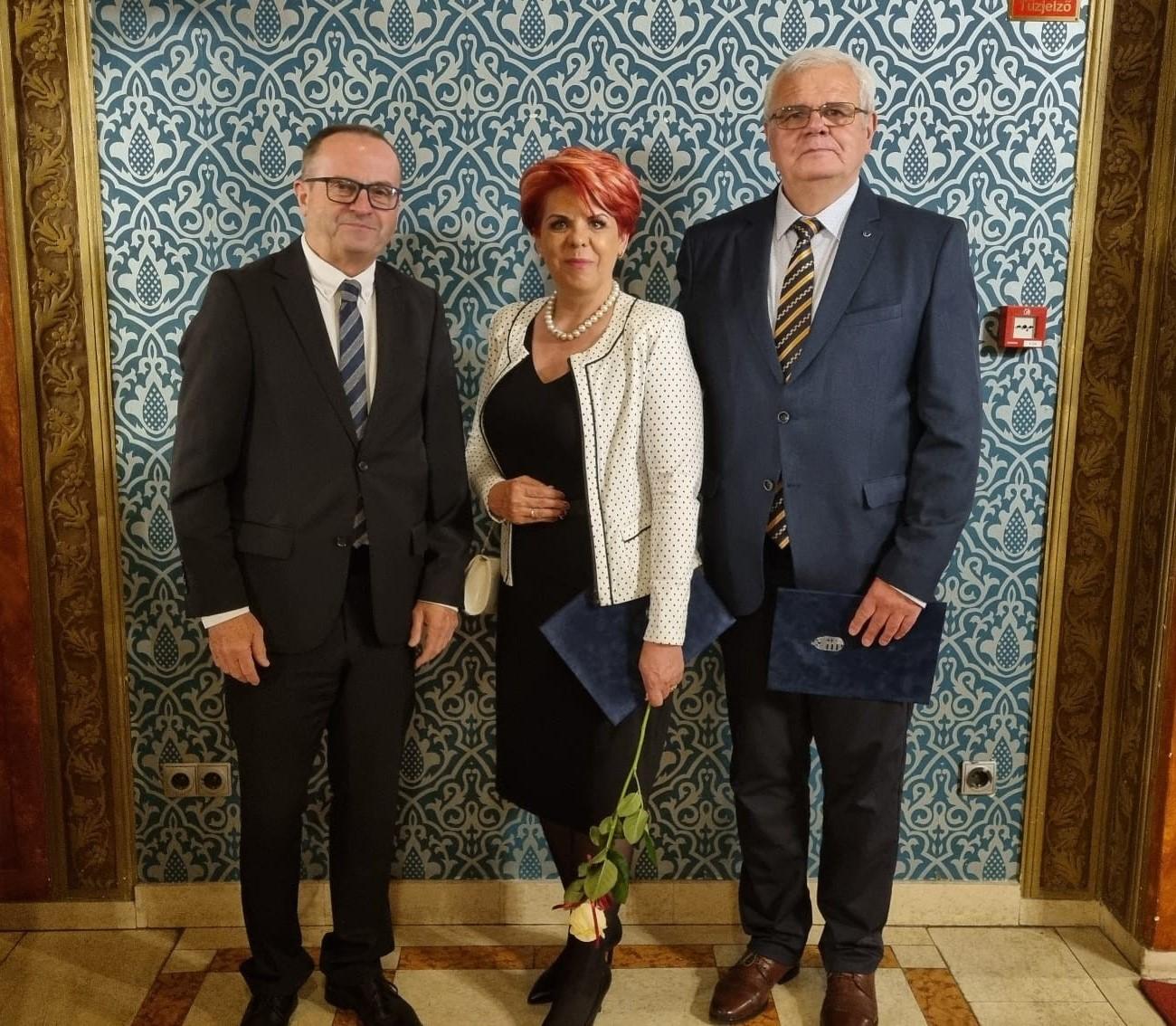 dr Szabó Sándor, dr. Ispán Eszter és Bocsi Gábor magyary_t
