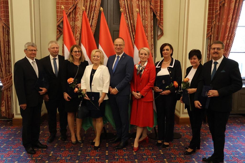 Közigazgatási elismeréseket adtak át Budapesten4