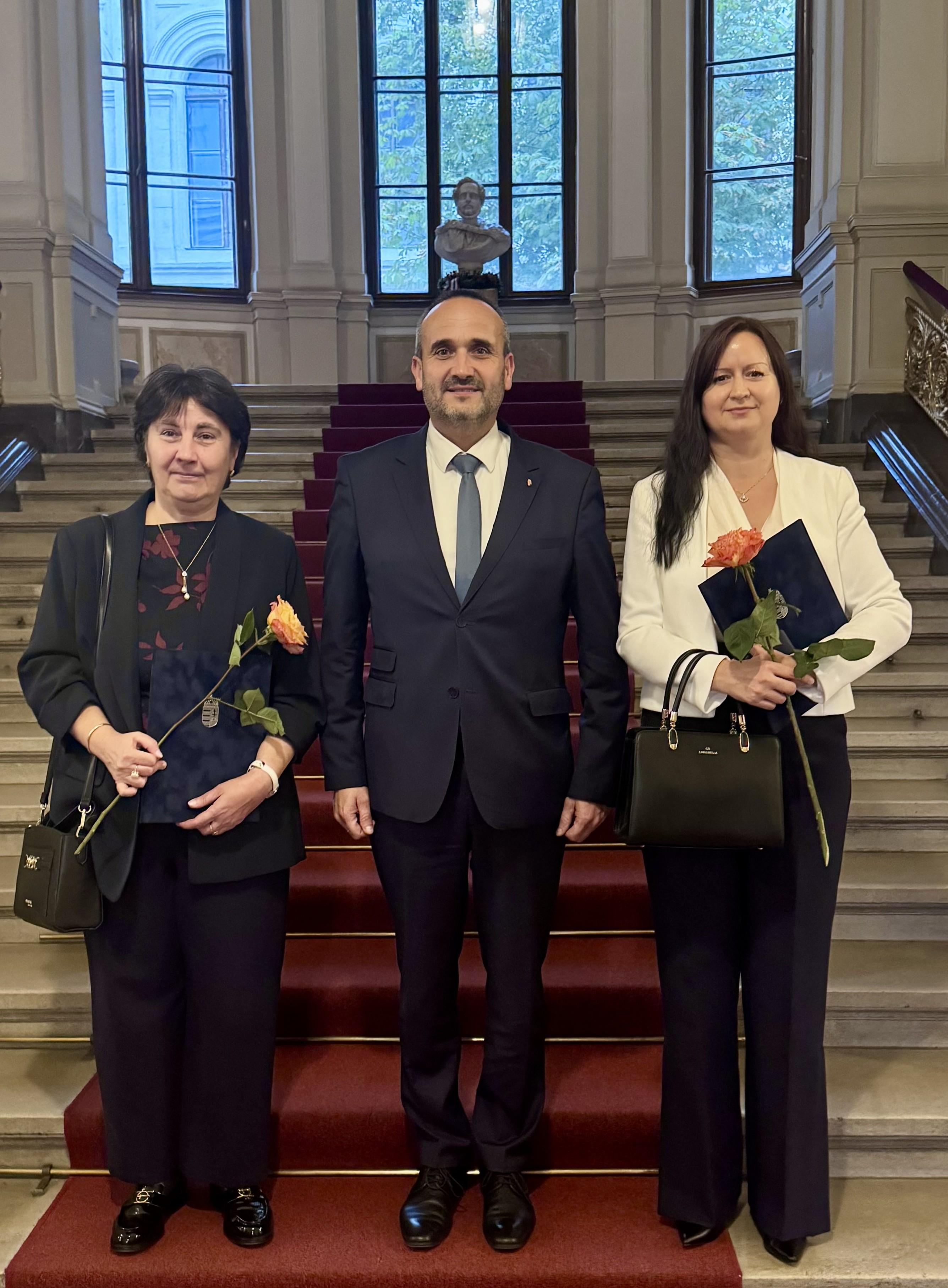 b.-j.: dr. Takács Márta, Ignácz Balázs, Apostol Ágnes