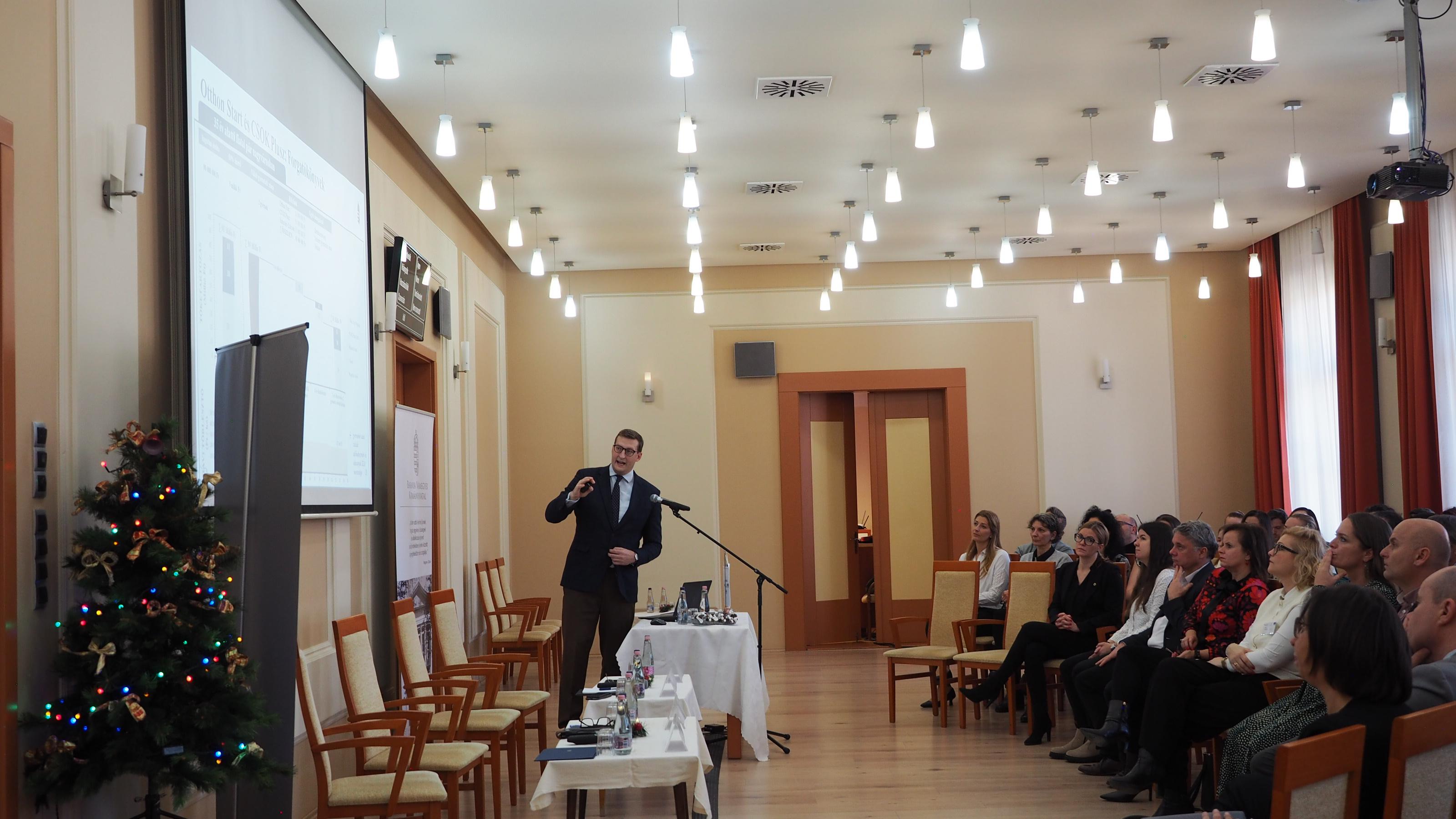 GINOP Plusz 3.1.1 munkáltatói fórum - Komló 2.