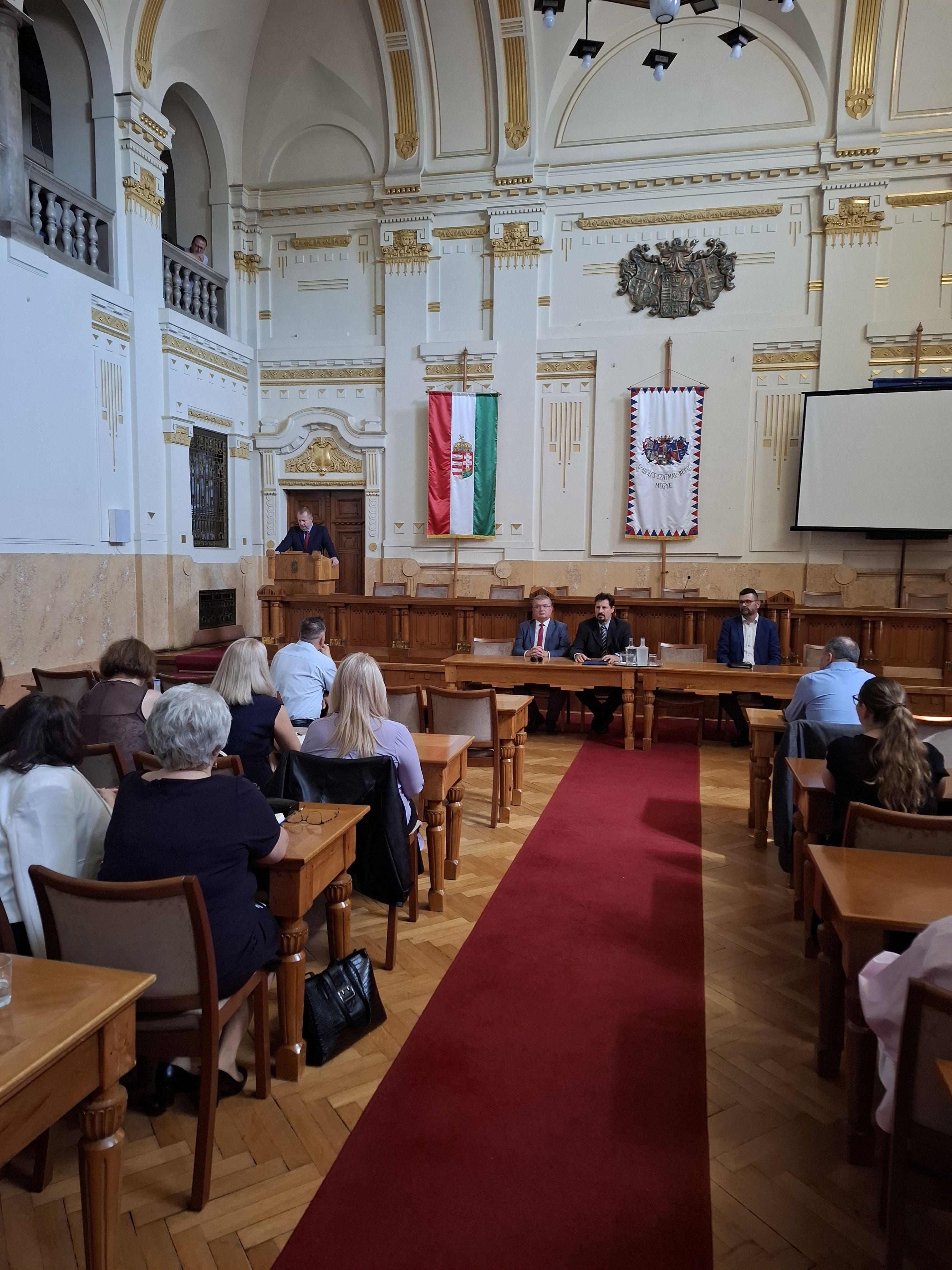 dr. Bede Péter József főispán